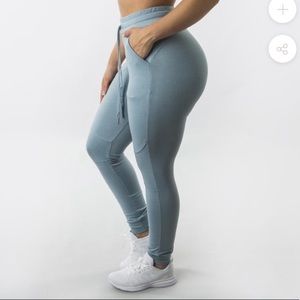 BuffBunny Jasmine Joggers - Volcano Grey - Small